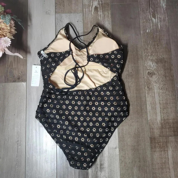 NWT Beachsissi Black Floral Cutout One Piece Swimsuit Size Medium - Picture 2 of 12